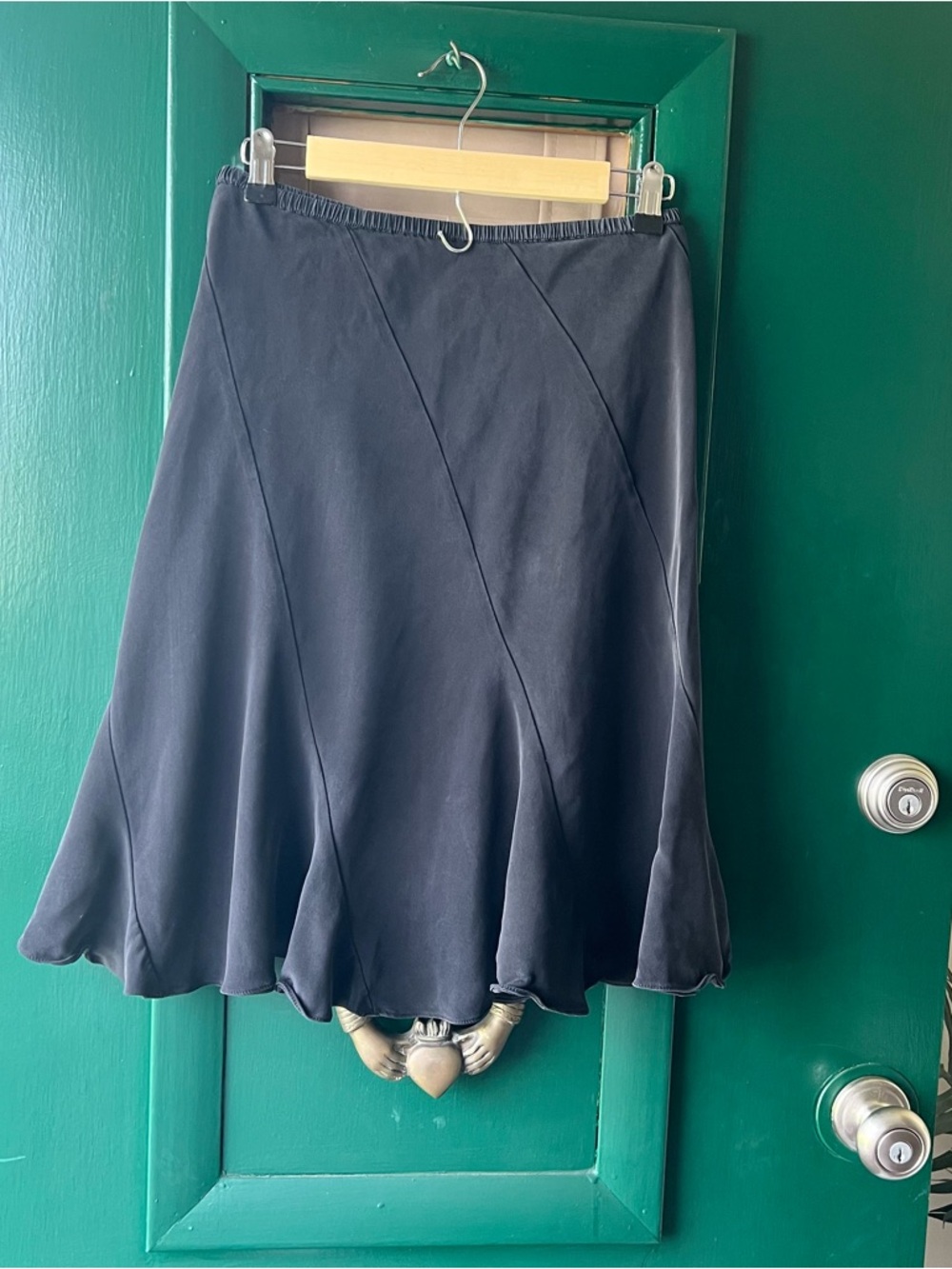 Peter Cohen Elegant Black Circle Skirt with Soft Flare 100% silk size medium